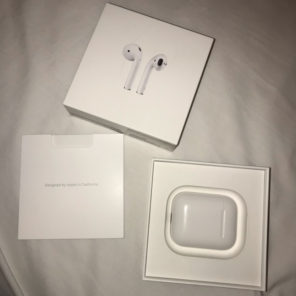 AirPods